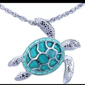NAUTORA‎ Green Sea Turtle Necklace Crafted in Sterling Silver 18 inch Chain